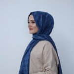 Vakko Desen Jakar Şal – Monogram Serisi Lacivert